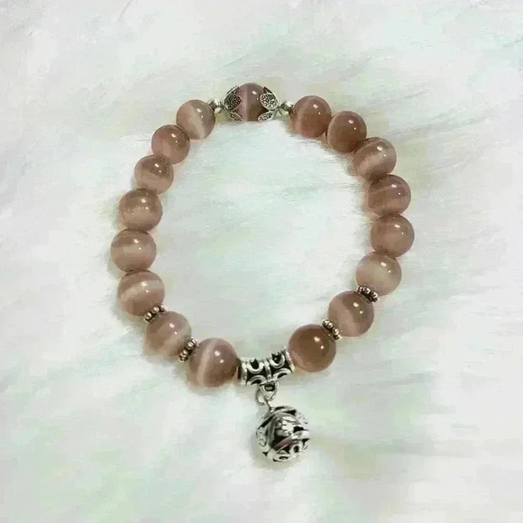 Purple Quartz Handmade Crystal Bracelet - Picture 7 of 9